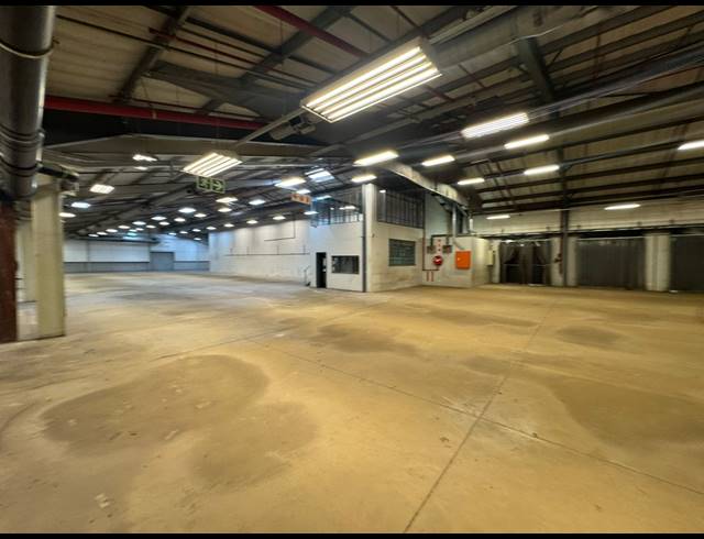 6,873M² WAREHOUSE TO LET IN HERMANSTAD